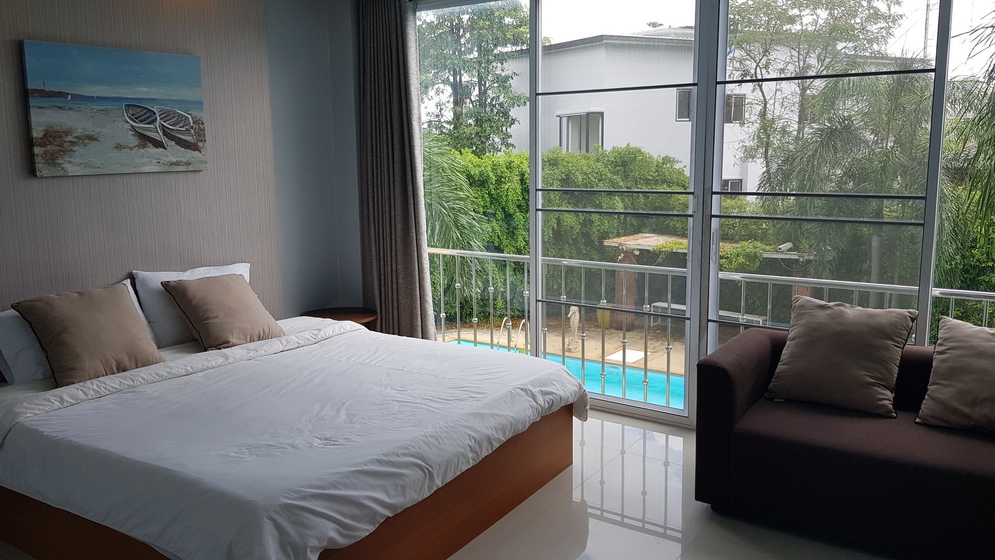 The O2 Aparthotel Ούντον Τάνι Εξωτερικό φωτογραφία